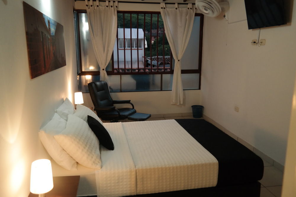 Otono Hostel San Gil Extérieur photo